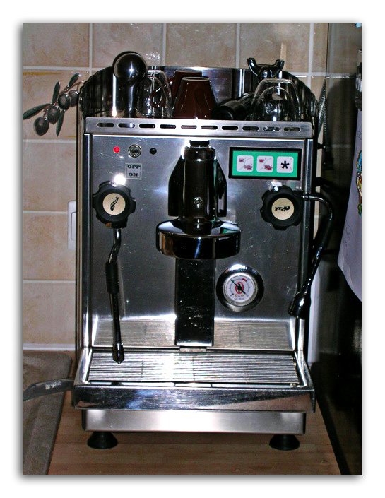 http://nsm05.casimages.com/img/2011/03/24//110324073128456547875590.jpg