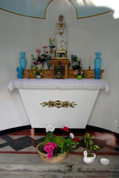 http://nsm05.casimages.com/img/2012/05/11/1205110131231268259836415.jpg