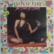 FAIR YVONNE - The bitch is back - 33T