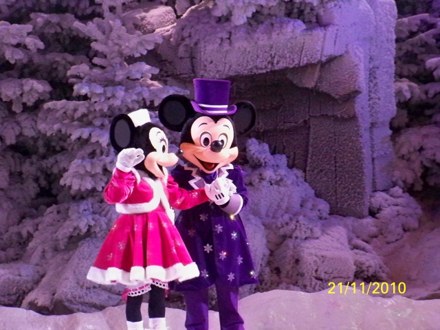 Le Noël Enchanté Disney (du 07 novembre 2010 au 06 janvier 2011) - Page 20 1011230708061210537173267
