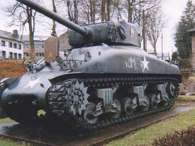 Sherman M4 A1 du 5e RCA - Page 3 1011300510271109377220995