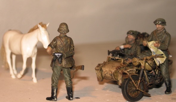 BMW R75 italeri 1/35 - Page 3 101223050228667017358052