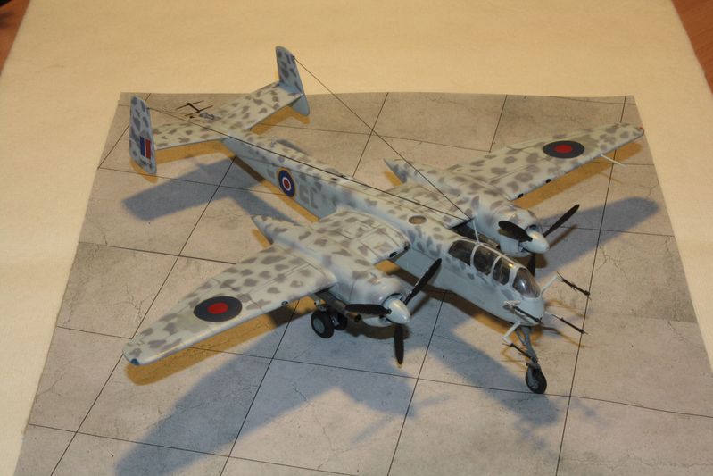 [Dragon] Heinkel He 219 Uhu A5 capturé par les Anglais 1012300218251210667387276