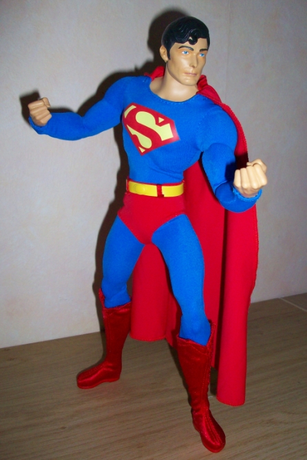 MATTEL SUPERMAN REEVES 12" COMIC CON 2010 110116075715668847479290
