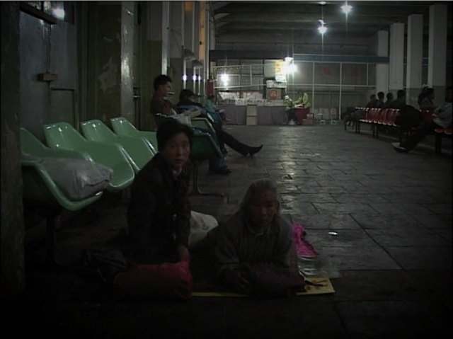 Pétition. La Cour des plaignants (Zhao Liang 2009) 110122064228374917512812