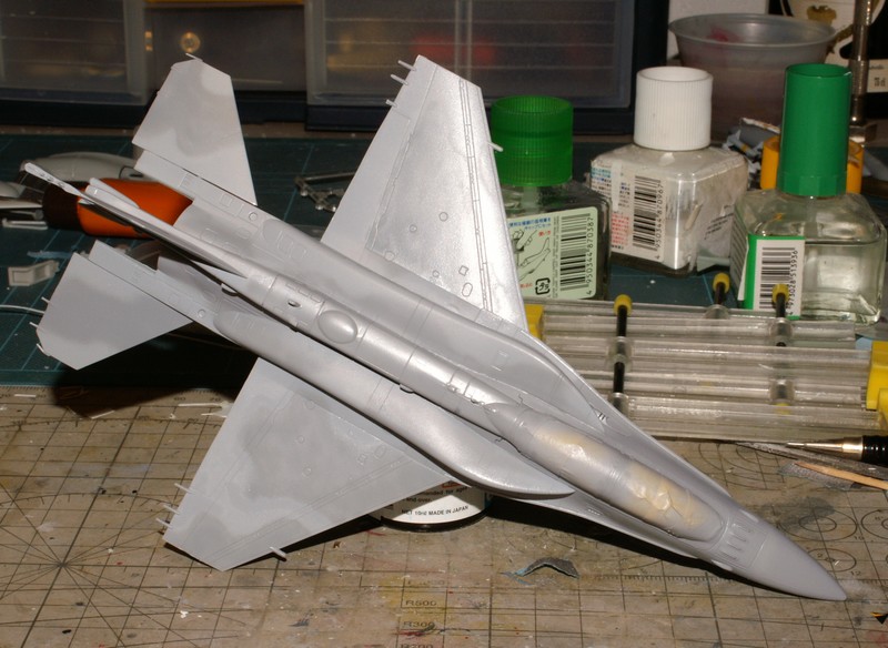 [Kinetik] 1/72 - General Dynamics F-16D Fighting Falcon block 52+  - Page 2 1102010632561201587565911