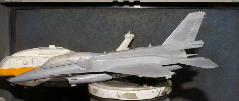 [Kinetik] 1/72 - General Dynamics F-16D Fighting Falcon block 52+  - Page 2 1102030819091201587581382