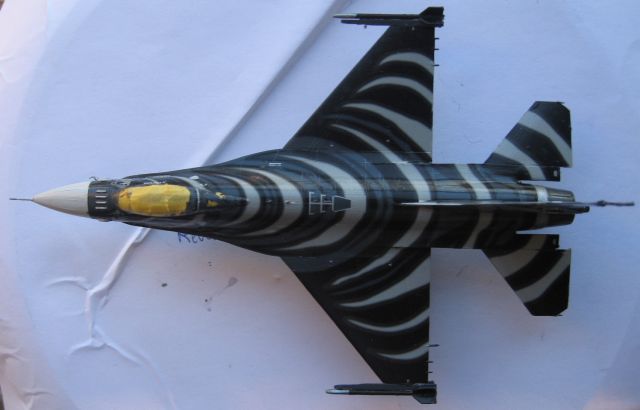 F16A Fighting Falcon mlu tigermeet 09 [revell] 1/72 1102070817561147377605699