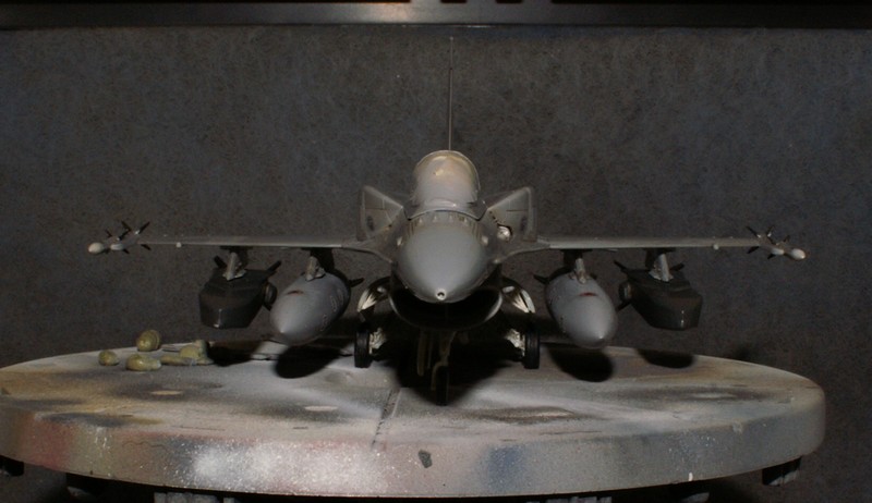 [Kinetik] 1/72 - General Dynamics F-16D Fighting Falcon block 52+  - Page 3 1102180432141201587670940