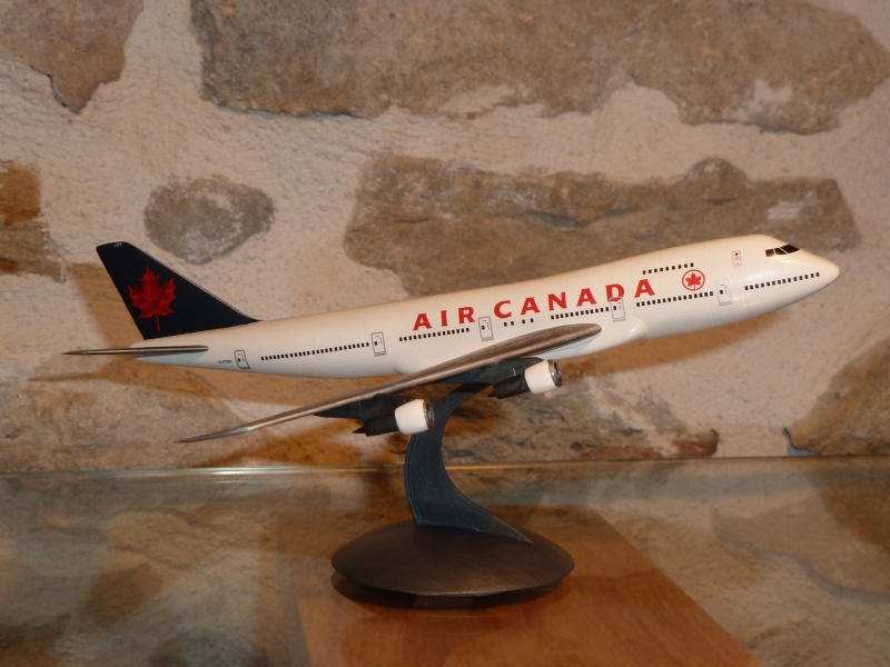 Boeing 747-200 Air Canada Revell 1/390 1103130614361098607811646