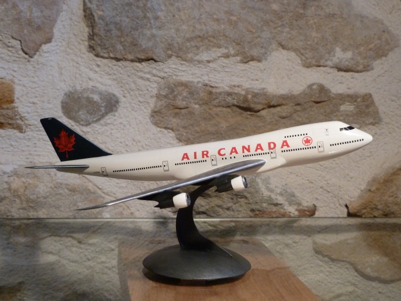 Boeing 747-200 Air Canada Revell 1/390 1103130615381098607811662