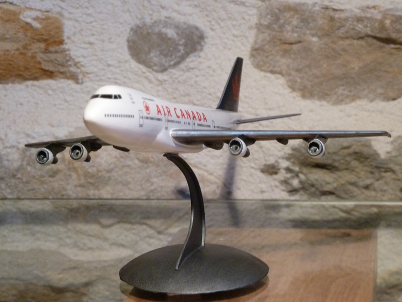 Boeing 747-200 Air Canada Revell 1/390 1103130616411098607811674