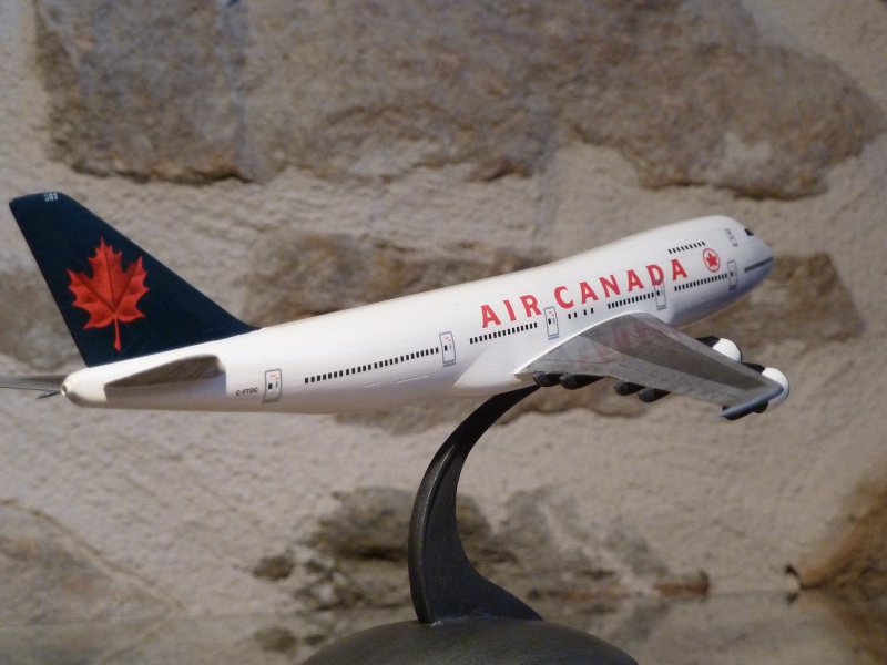 Boeing 747-200 Air Canada Revell 1/390 1103130619501098607811692
