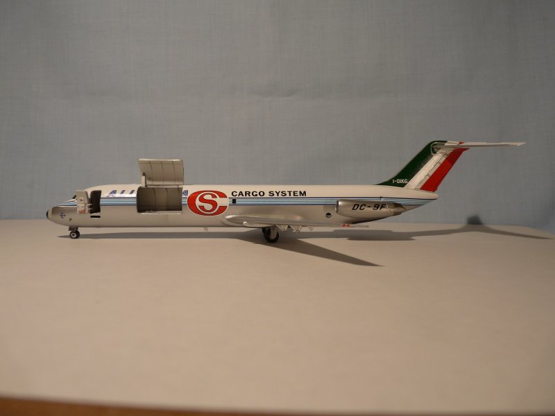 DC9-32F ALITALIA ( Airfix 1/144) 110331115310566987917058