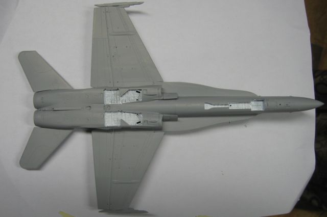 F/A-18D Hornet "US Marines Corps" [academy] 1/72 - Page 2 1104030814501147377932891
