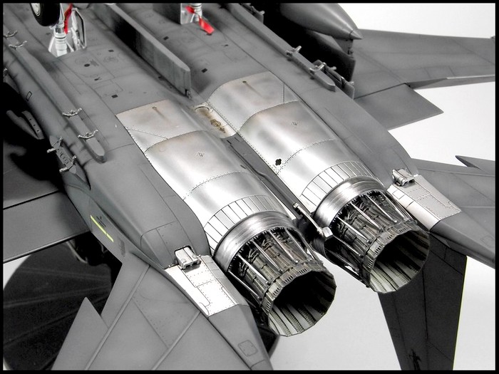 F-15E Strike Eagle - Revell - 1/48ème 110424030438492648046888