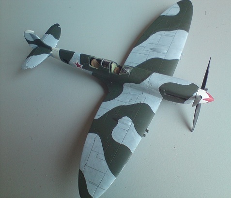 [Airfix] Spitfire Mk IX / UTI (1/72) - Page 2 1104291235251304058074517