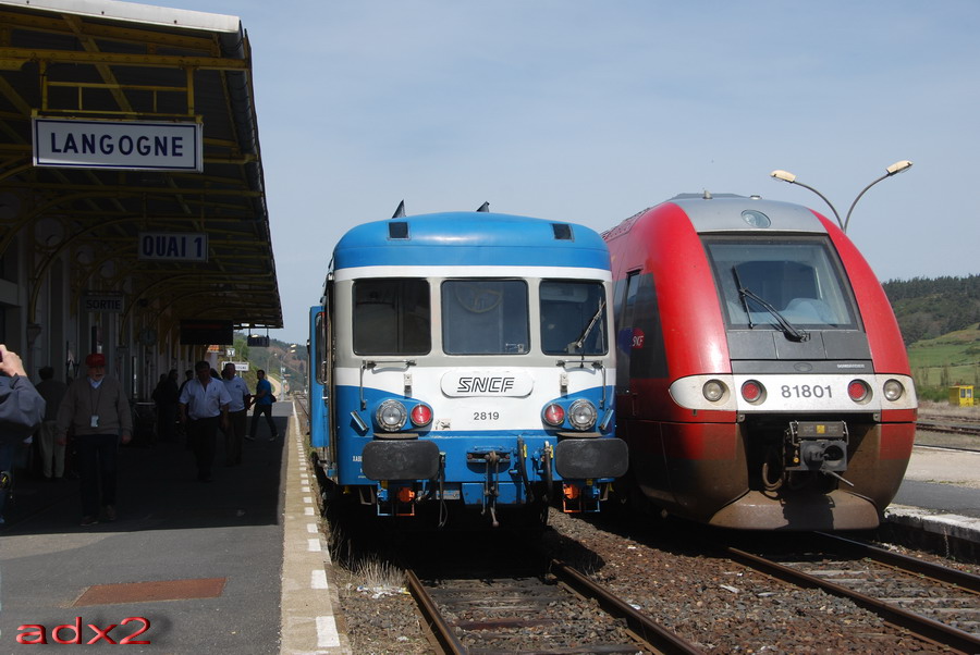 Lot De 2 Croisements De Voie 3030 Pour Train L.R - Troisième Rail, époque 3 (1950) - Occasion
