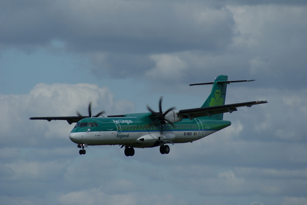ATR-72-500 Aer Lingus Regional (Aer Arann) EI-REO le 14.05.2011 110515104011338698164507