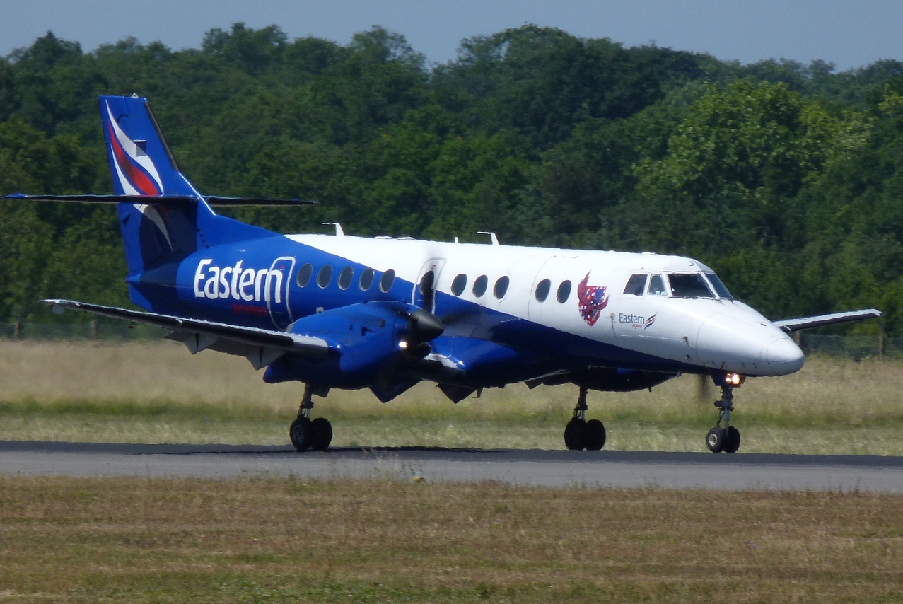 [25/05/2011] Jetstream 41 (G-MAJY) Eastern Airways: Blason Bourgogne 1105250112441179738213663