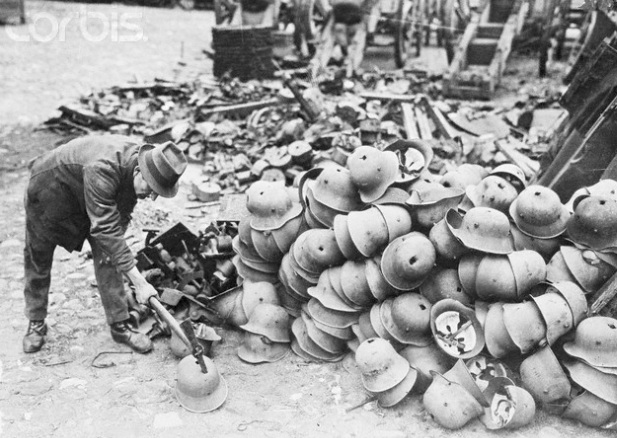 ...ou comment occuper les longues journées d'après-guerre. 110530113147486978242646