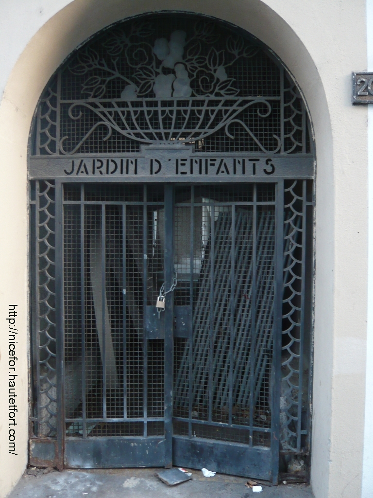 porte jardin enfants