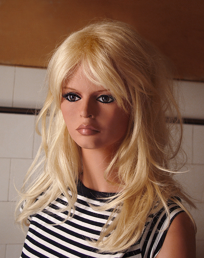 Brigitte Bardot mannequin.11