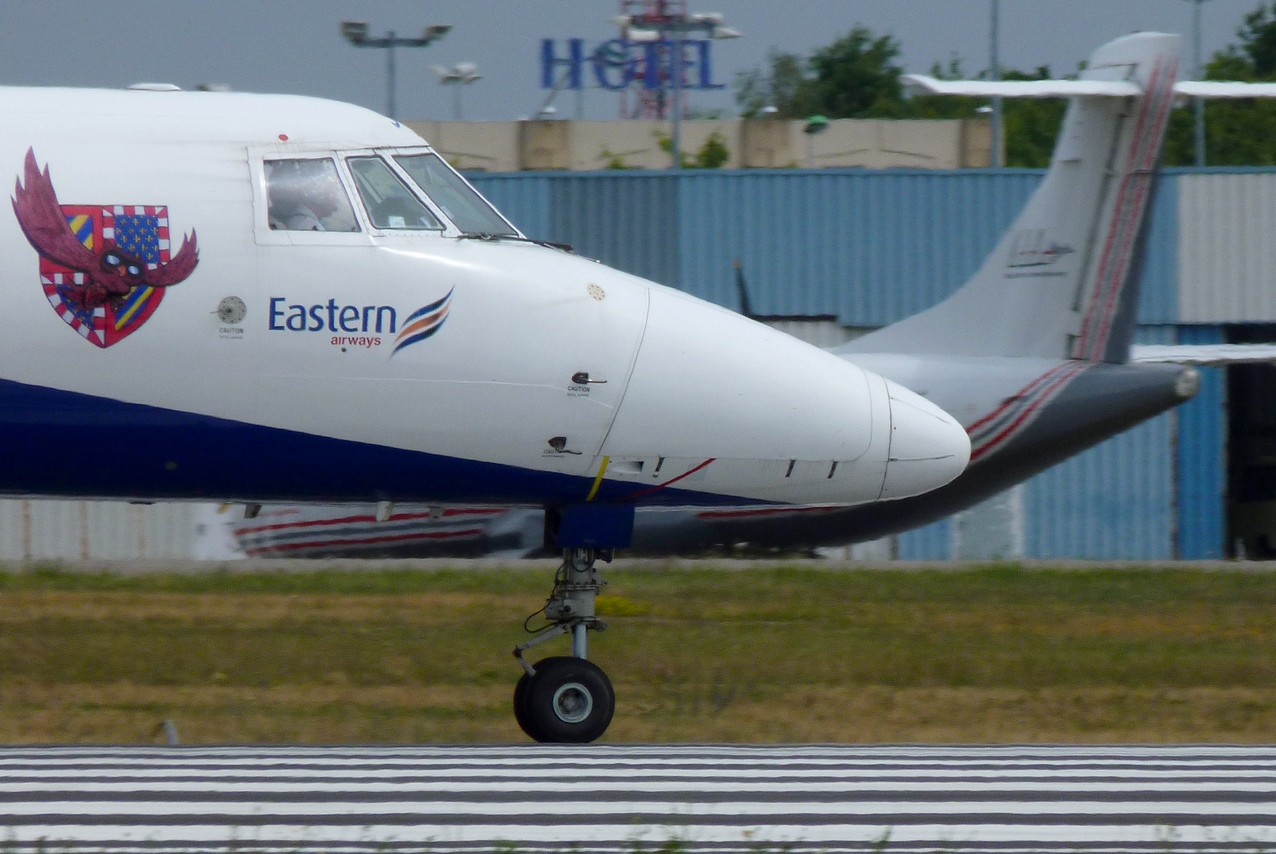 [25/05/2011] Jetstream 41 (G-MAJY) Eastern Airways: Blason Bourgogne 1106280241401326458394223