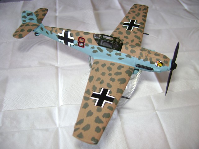 Airfix 1/72 Messerschmitt Bf109E (02048) 1107030420441272518417683