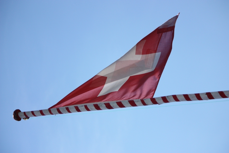 Photo de drapeaux.. suisse videmment ! 1107030631591347208418368
