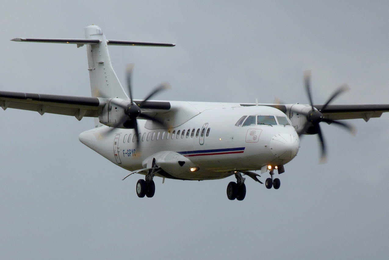 Spotting du 05/07/2011 : Ryanair "Zegnamy pll LOT" 1107060230361326458430534