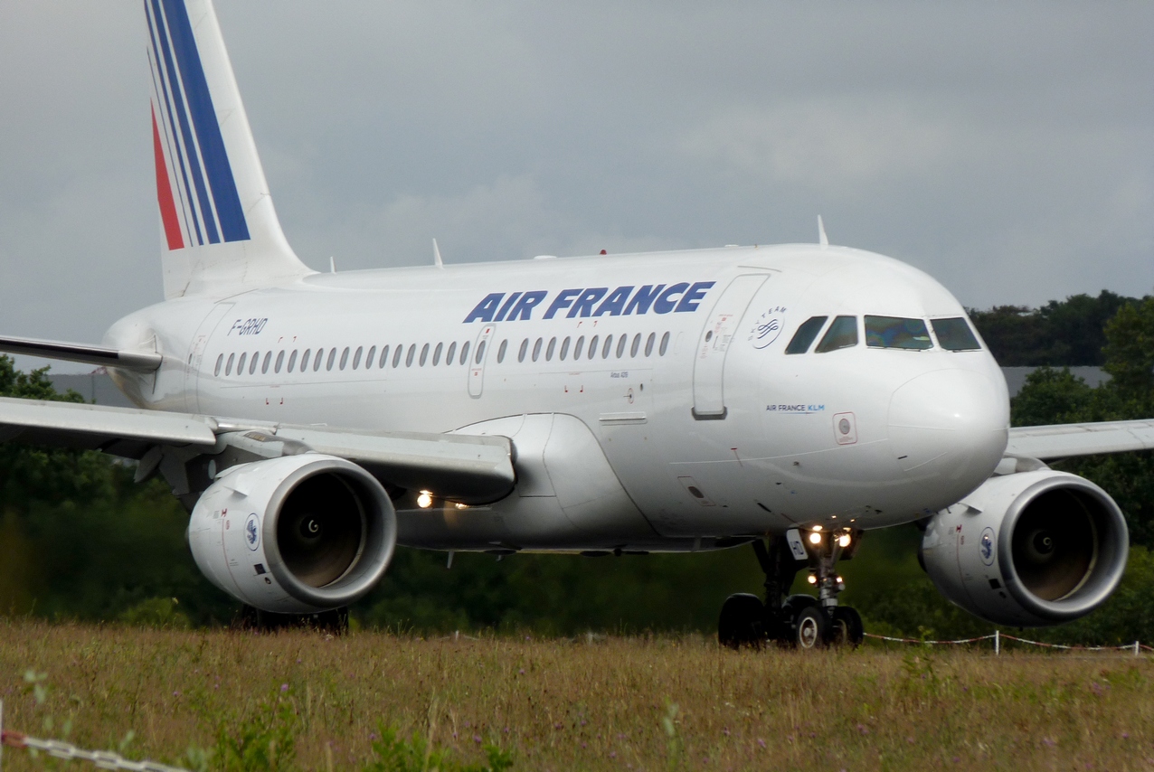 Spotting du 05/07/2011 : Ryanair "Zegnamy pll LOT" 1107060232441326458430538