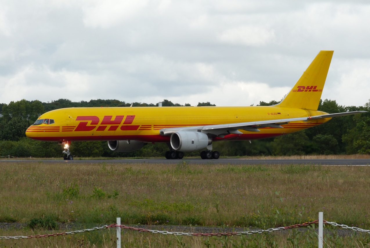 Spotting du 05/07/2011 : Ryanair "Zegnamy pll LOT" 1107060236361326458430568