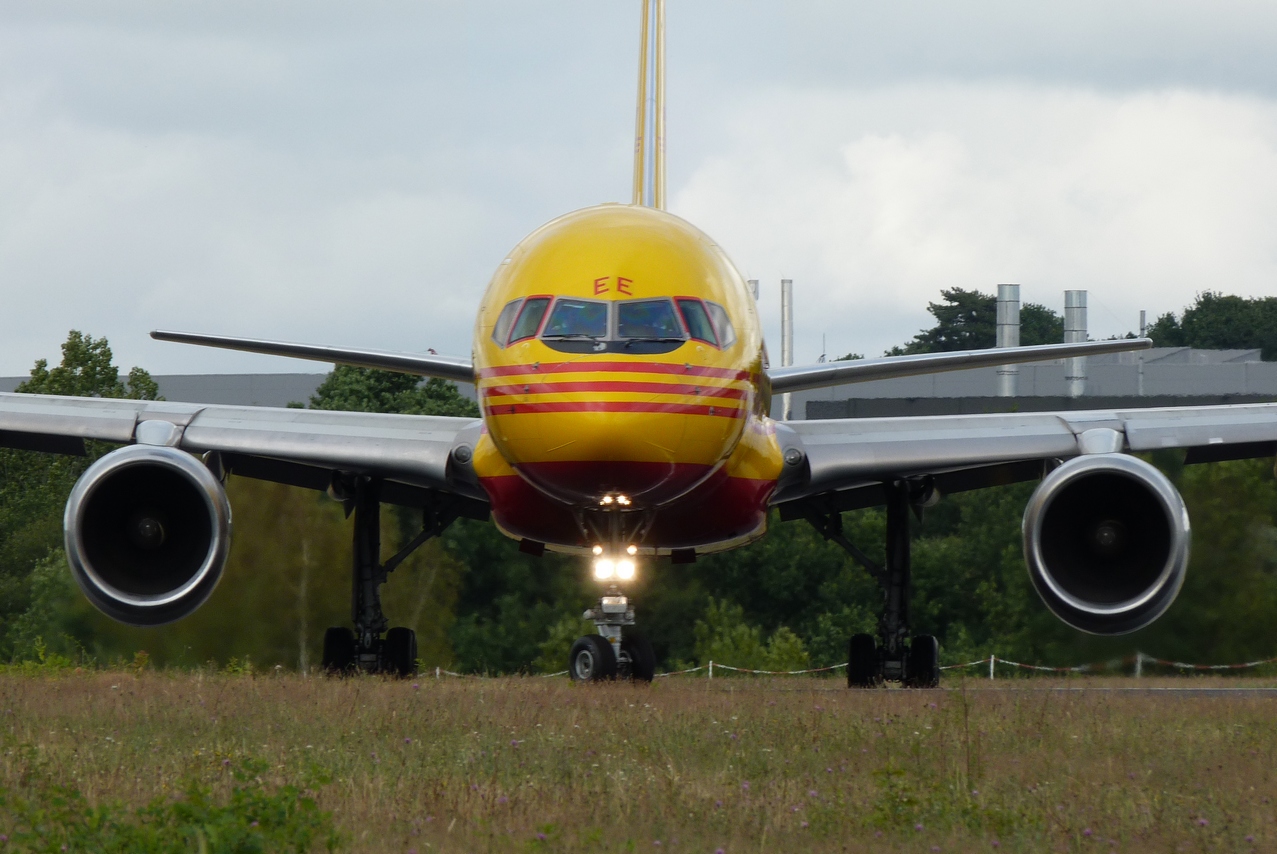 Spotting du 05/07/2011 : Ryanair "Zegnamy pll LOT" 1107060237071326458430579