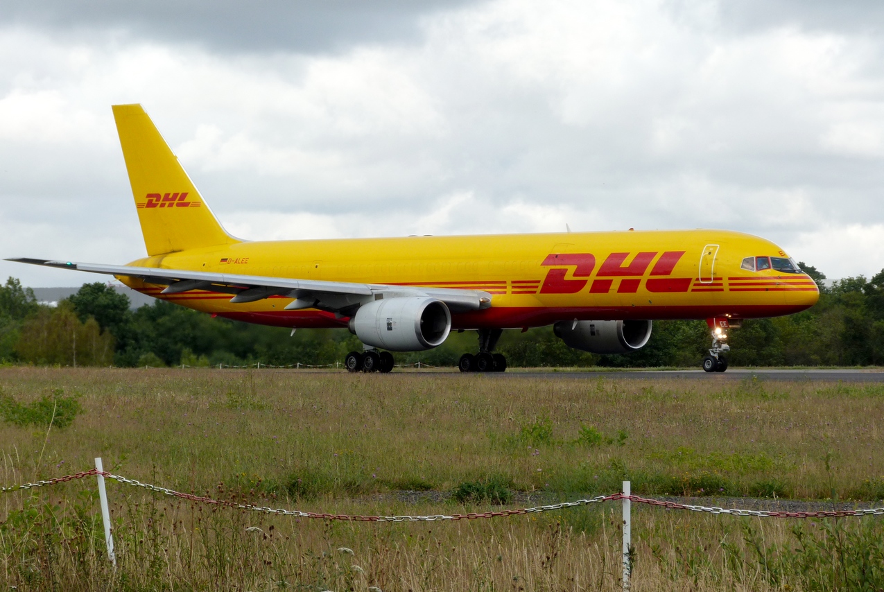 Spotting du 05/07/2011 : Ryanair "Zegnamy pll LOT" 1107060237411326458430581