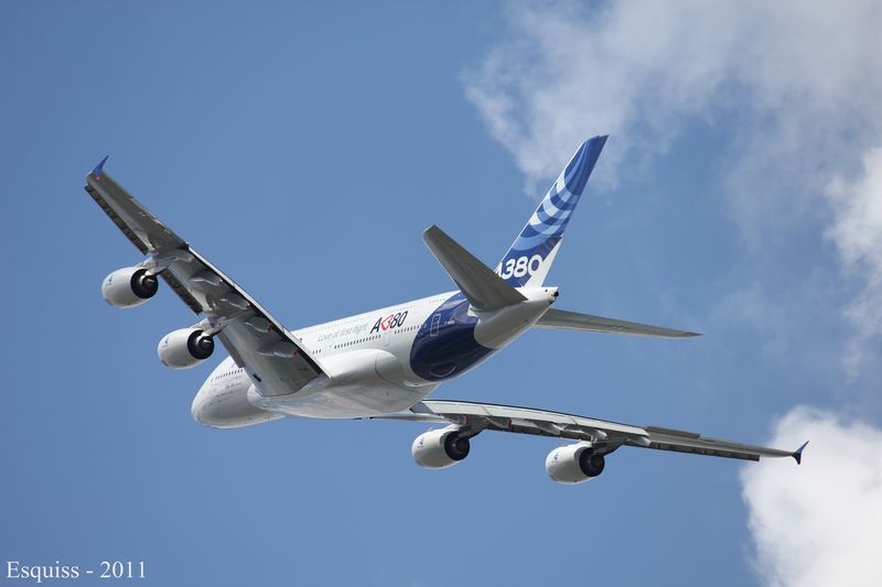 Bourget 2011 - 1/3 - L'A380 est de sortie !!! 1107060614031098218432881