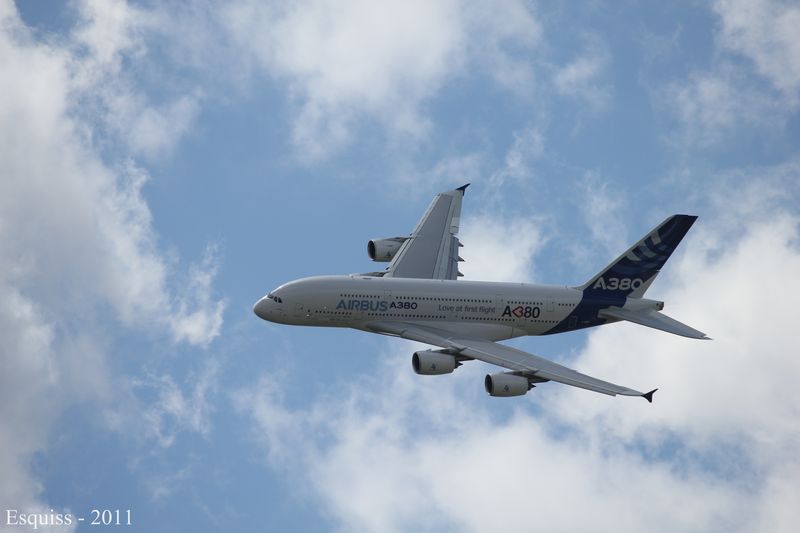 Bourget 2011 - 1/3 - L'A380 est de sortie !!! 1107060614031098218432882