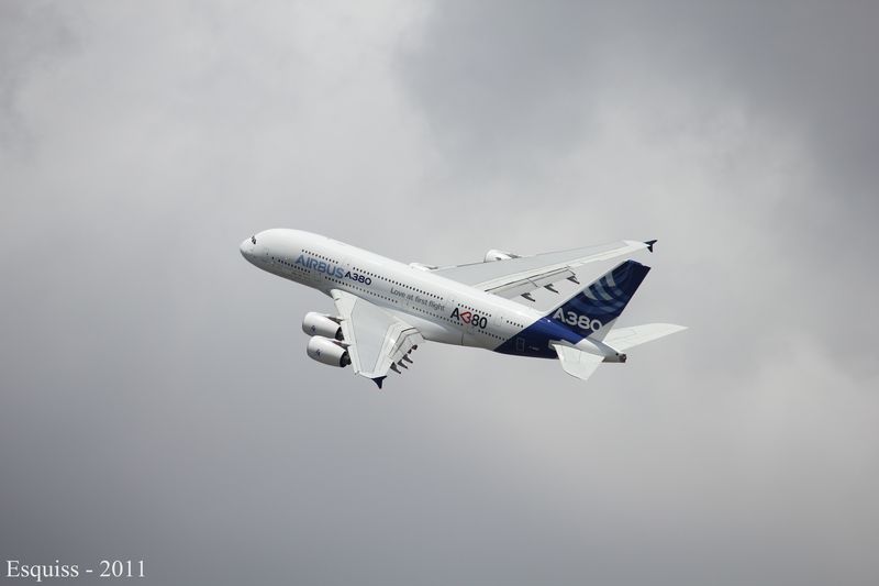 Bourget 2011 - 1/3 - L'A380 est de sortie !!! 1107060614041098218432884