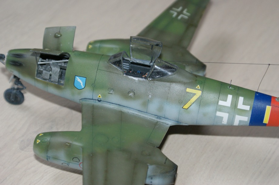 Messerschmitt Me 262A Schwalbe [Dragon] 1/48 - Page 3 1107170728501056188483122