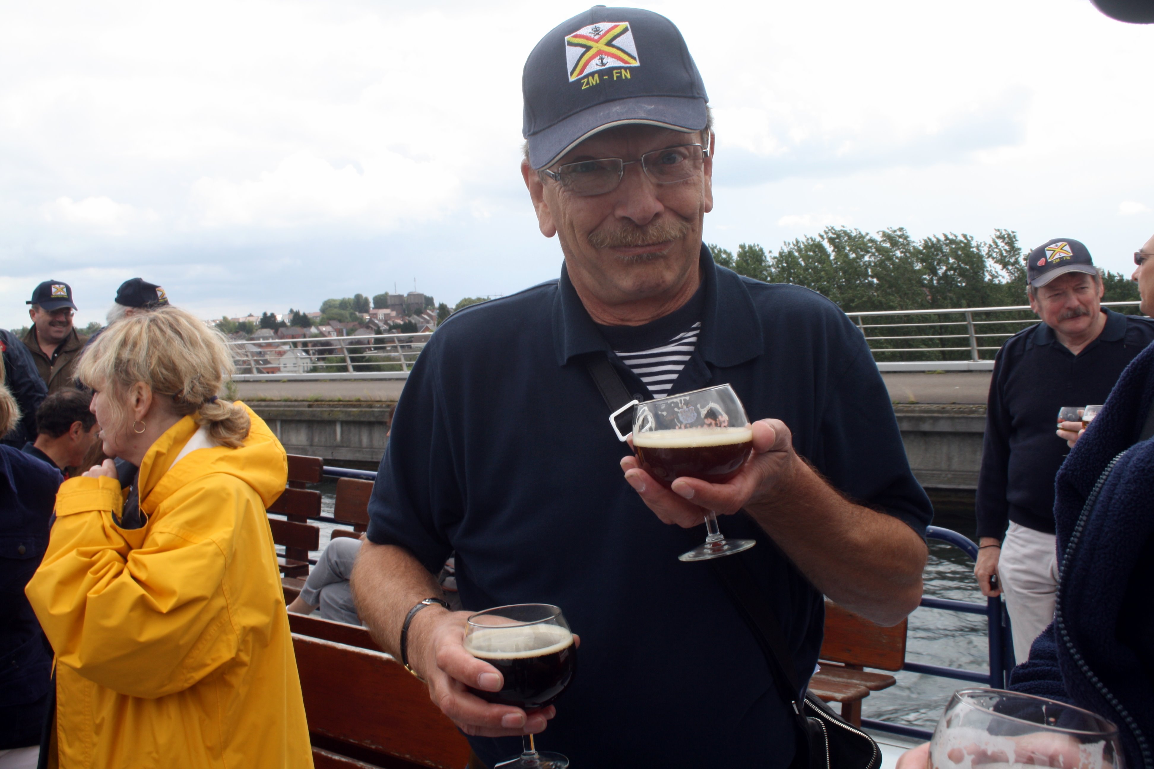 Visite du Canal du Centre historique le dimanche 17 juillet - Page 17 1107190320561095838490976