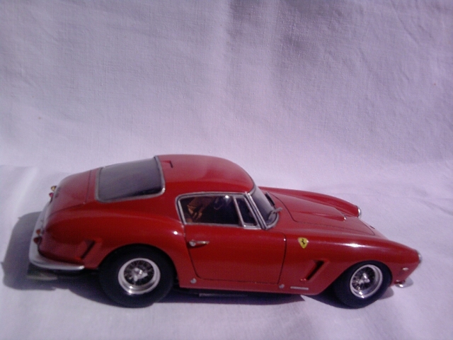 Ferrari 250 SWB lusso 1/24 GUNZE SANYO 1107201025101350458496964