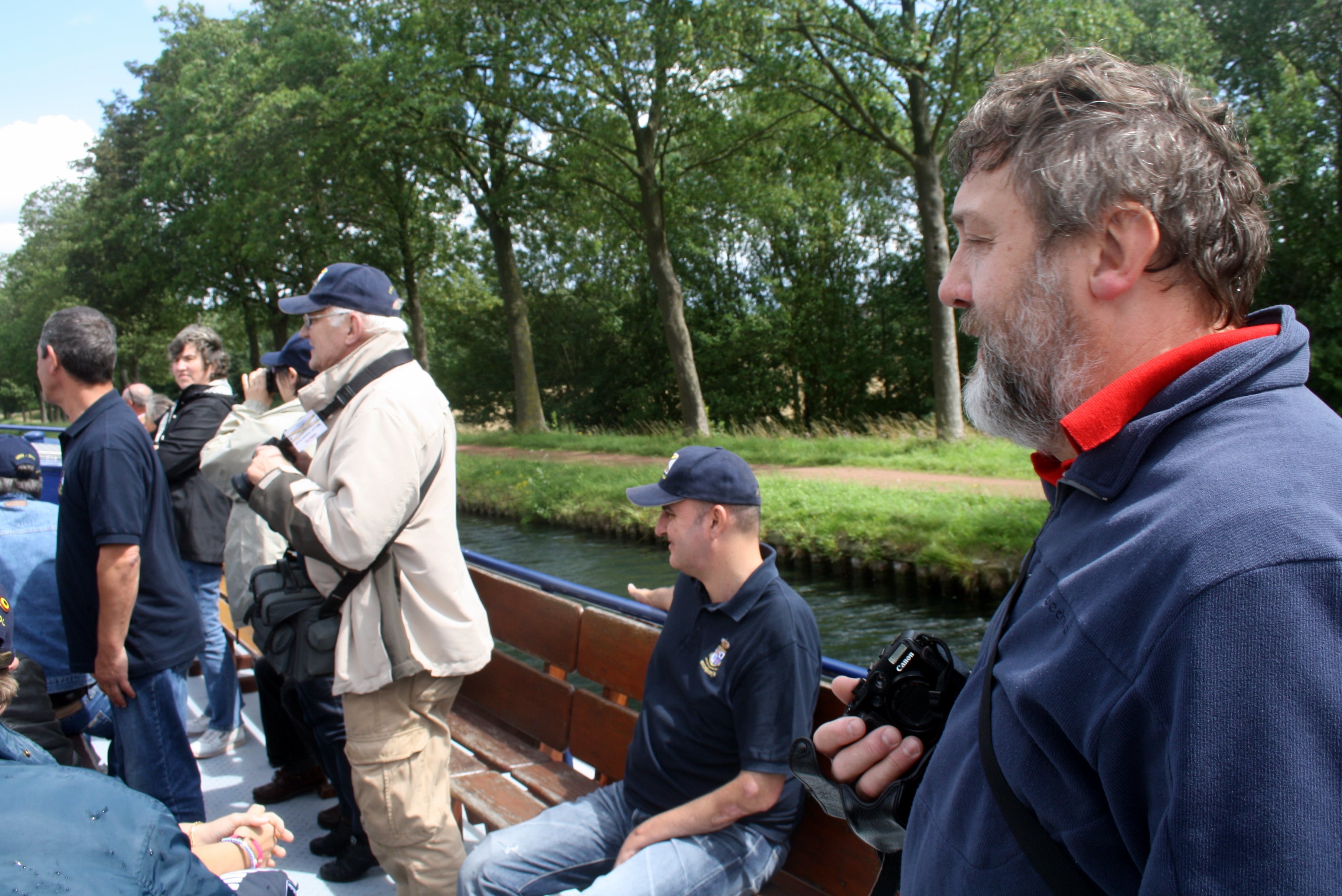 Visite du Canal du Centre historique le dimanche 17 juillet - Page 32 1107240446561095838509211