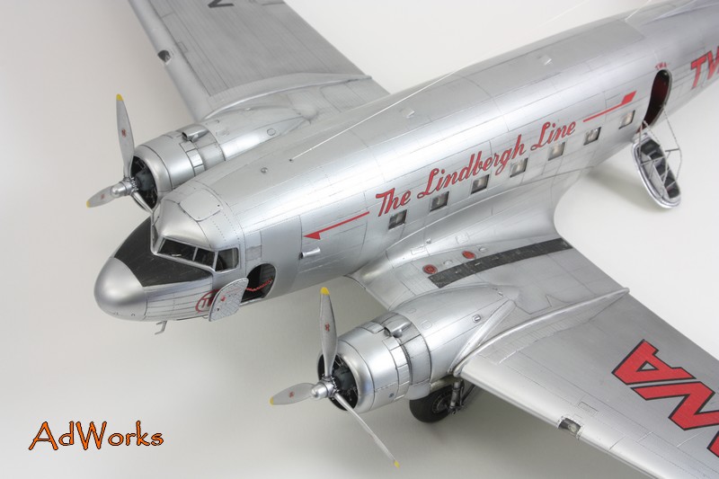 DC-3 TWA monogram 1/48 ème :  en exclu pour la patrouille  110724105327838278507507