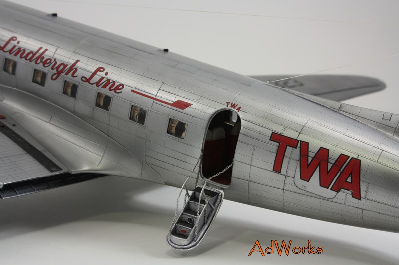 DC-3 TWA monogram 1/48 ème :  en exclu pour la patrouille  110724105327838278507508