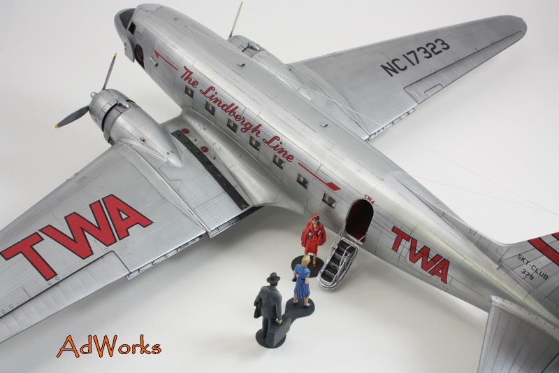 DC-3 TWA monogram 1/48 ème :  en exclu pour la patrouille  110724105328838278507510