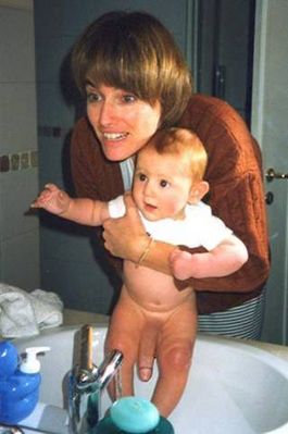 normal_bebe%20gros%20sexe[1]