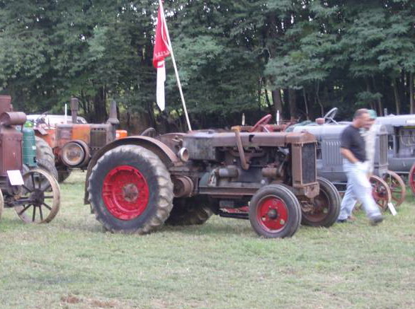 Fête des vieux tracteurs de la tuilerie du 13 au 15 aout 110806105708475358554935