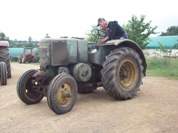 Fête des vieux tracteurs de la tuilerie du 13 au 15 aout 110806105744475358554936