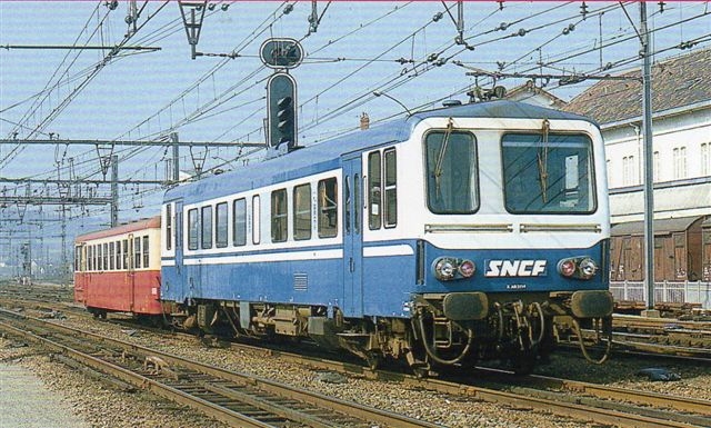 X2114 à la gare du Mans 1983 1108161109151007268597572