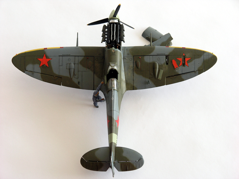 Spitfire MkVb serial No BM185 soviétique Bassora mars 1943 [TAMIYA]  1108210857041124198620437